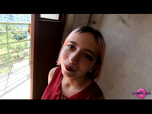 ❤️ Sha'awar ɗalibi yana tsotsar Baƙo a Waje - Cum A Fuskarsa Ingantacciyar iskanci ❌❤